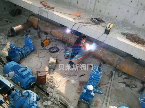 成都龍泉驛一汽汽車(chē)廠(chǎng)區(qū)閘閥伸縮節(jié)安裝現(xiàn)場(chǎng)