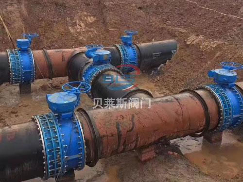 成都龍泉驛一汽   蝶閥伸縮器安裝現(xiàn)場(chǎng)